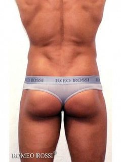 Комфортные стринги из мягкой и нежной ткани светло-серого цвета Romeo Rossi RTRR1006-03